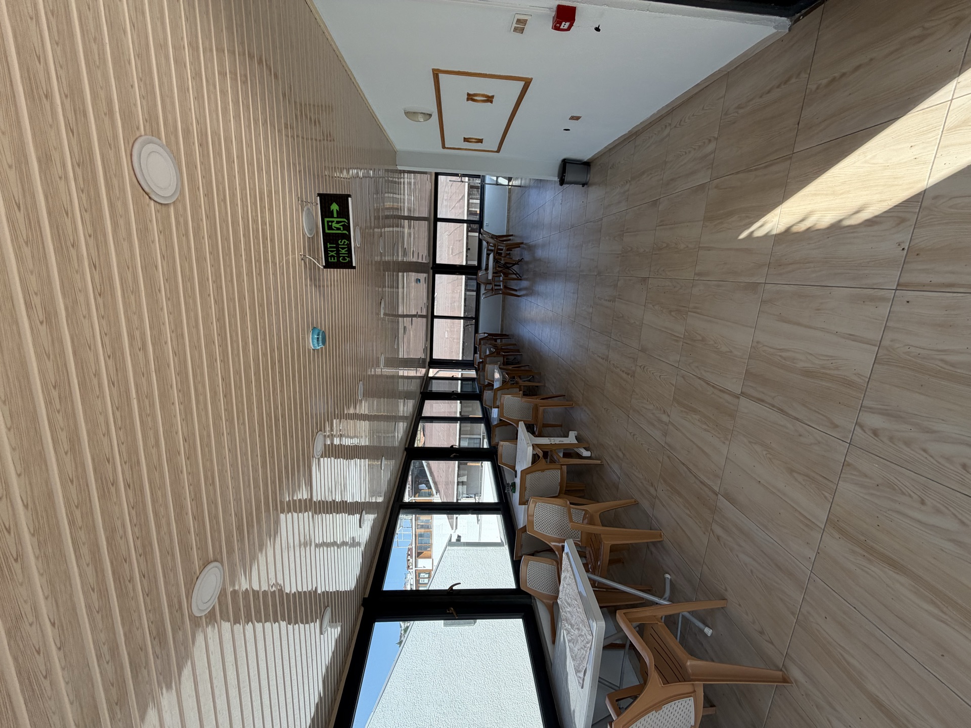 Ayhan Motel — kahvaltı ve dinlenme terası