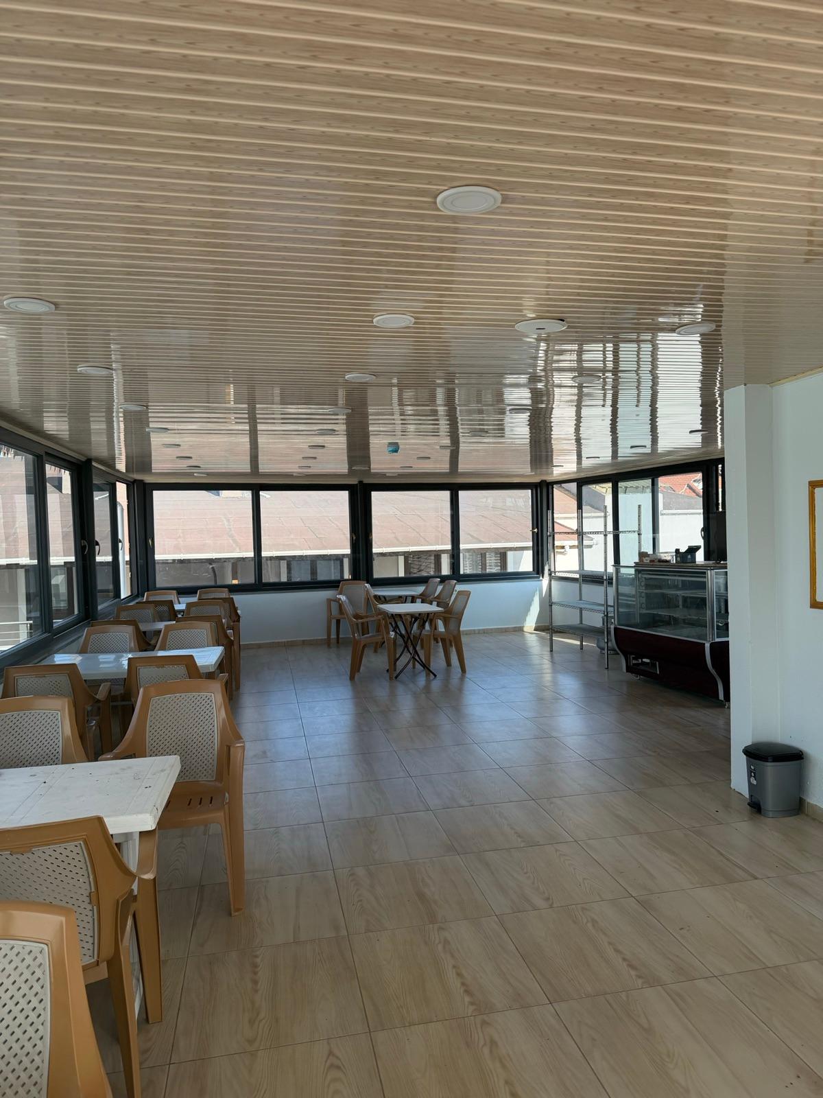 Ayhan Motel — dinlenme terası
